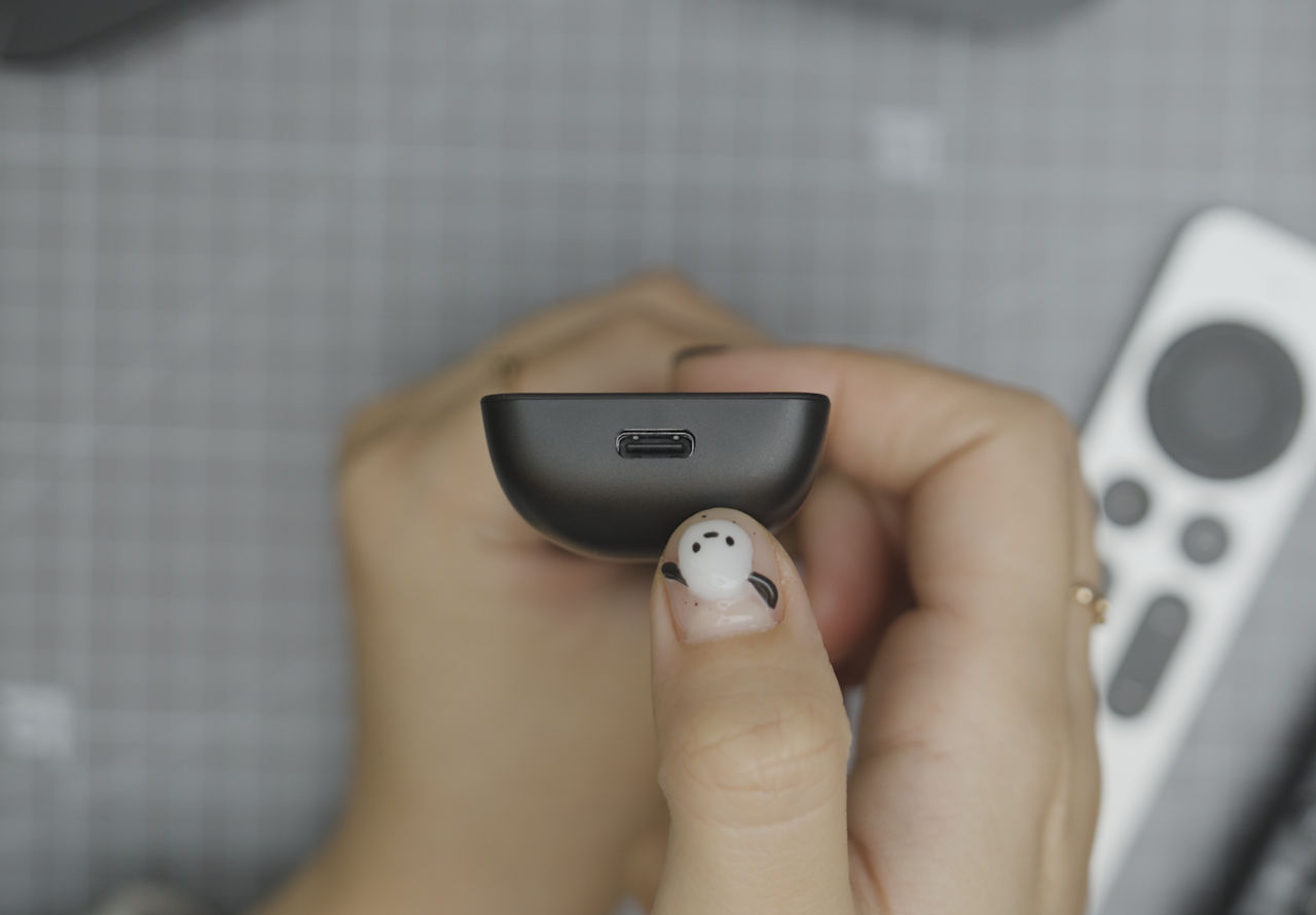 @14_SK_AI4_리모컨_USB_C.jpg